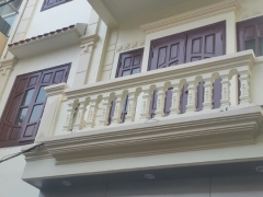 cần bán nhà 3 tầng , ô tô vào tận nơi  trong ngõ Đường Tôn Đức Thắng