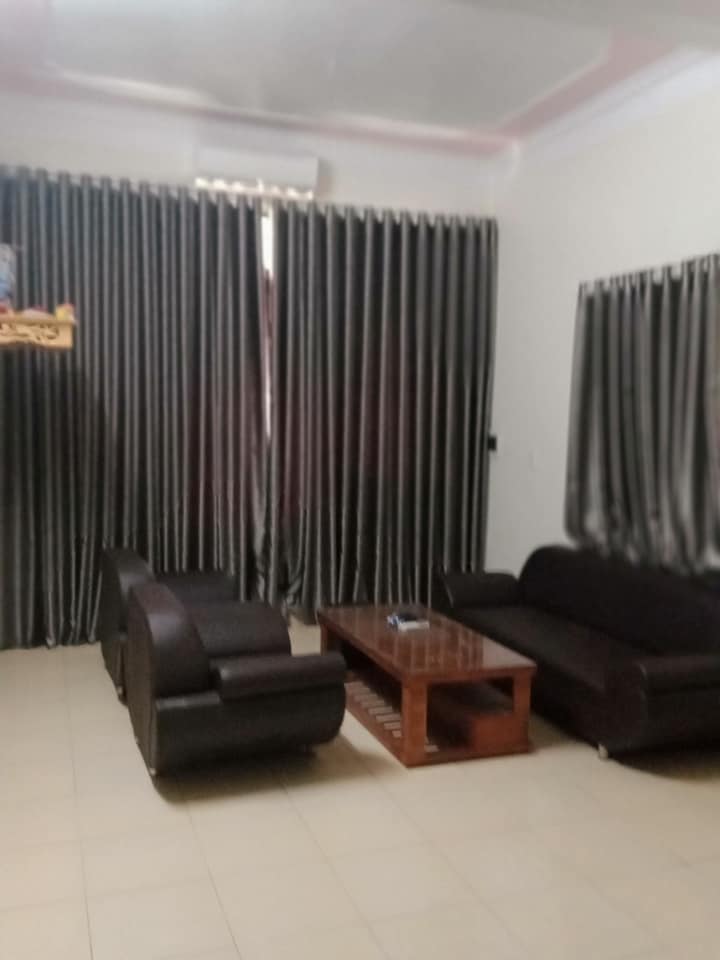 20.8360447,106.6836569