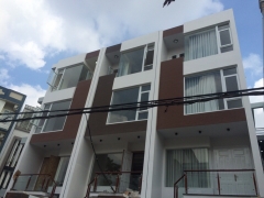 bán nhà 4 tầng xây mới rộng rãi trong ngõ 333 Văn cao 