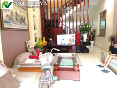Cty Phong Vân cho thuê nhà tại Văn Cao - Giá 20 triệu- 4 tầng- 4 ngủ